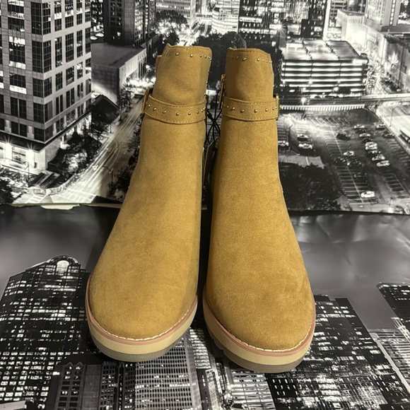 Anne Klein Wedge Boots - Picture 3 of 9